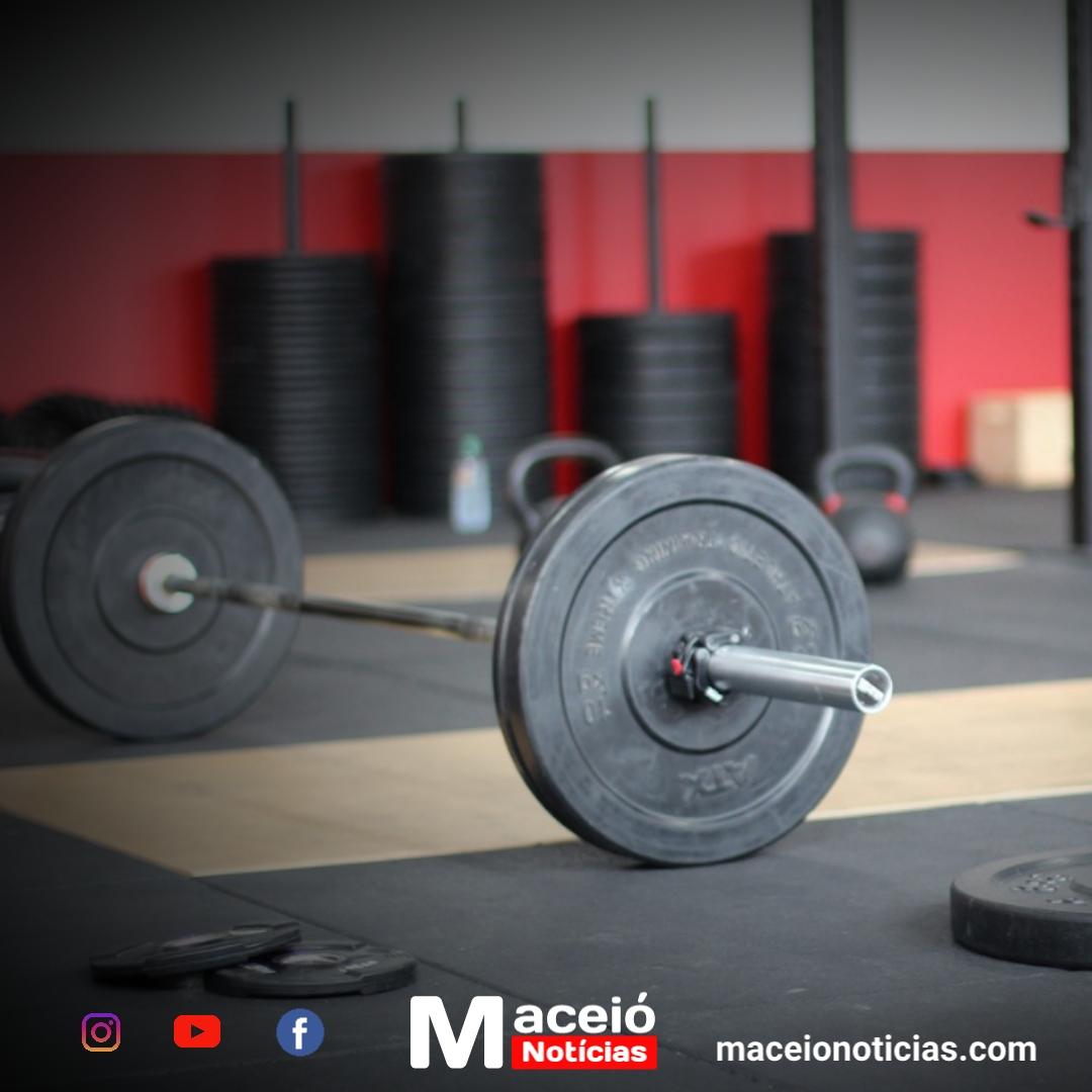 Estudo aponta os equipamentos de academia com maior acúmulo de germes