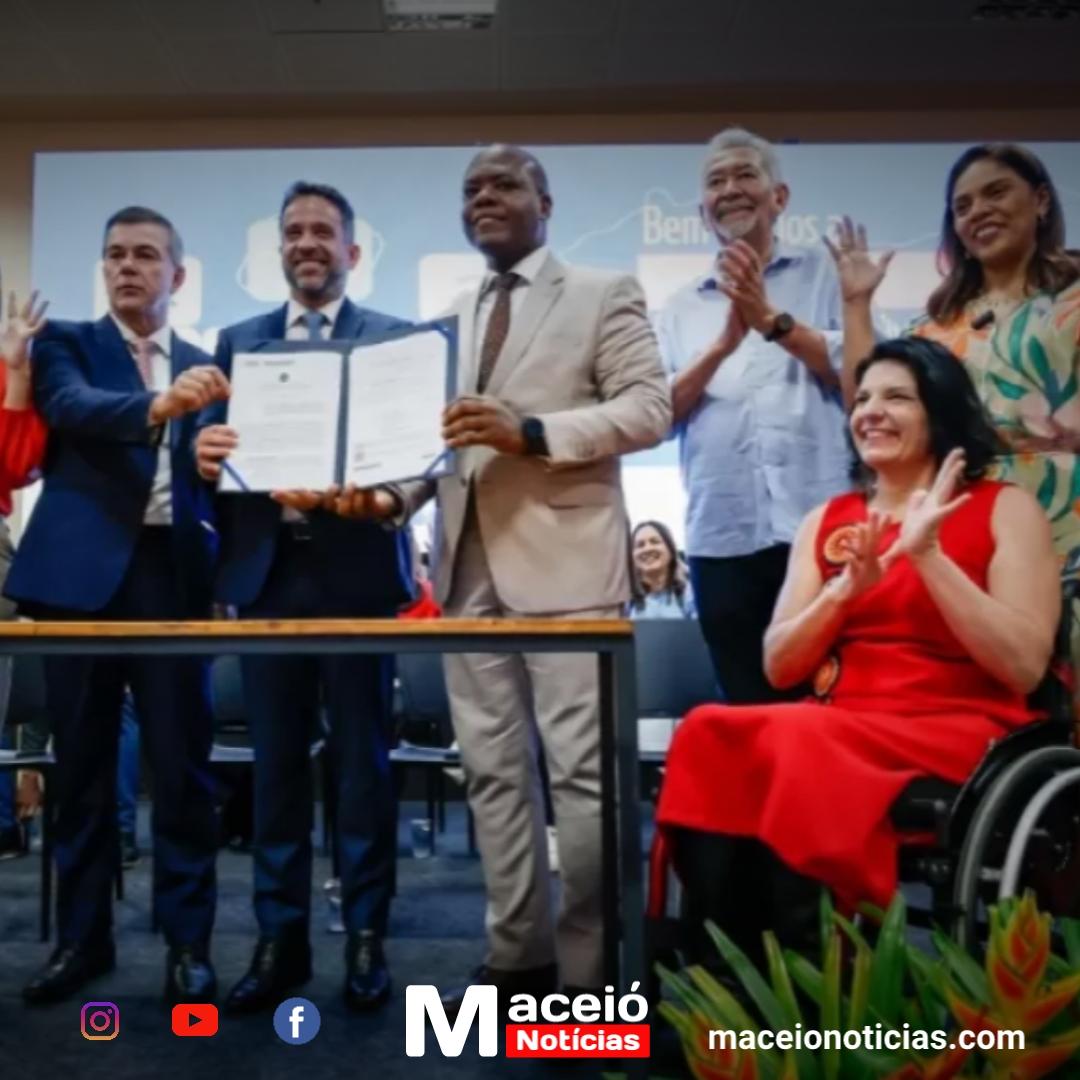 Dantas e Almeida anunciam adesão de Alagoas ao Plano Nacional das PCDs