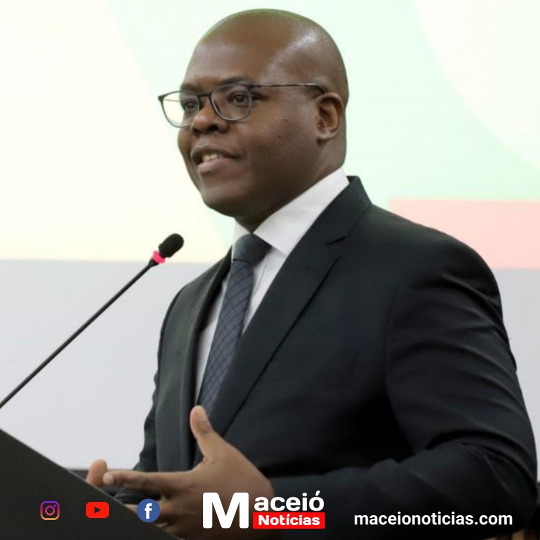 Lula exonera Silvio Almeida, Ministro dos Direitos Humanos, em meio a acusações de assédio