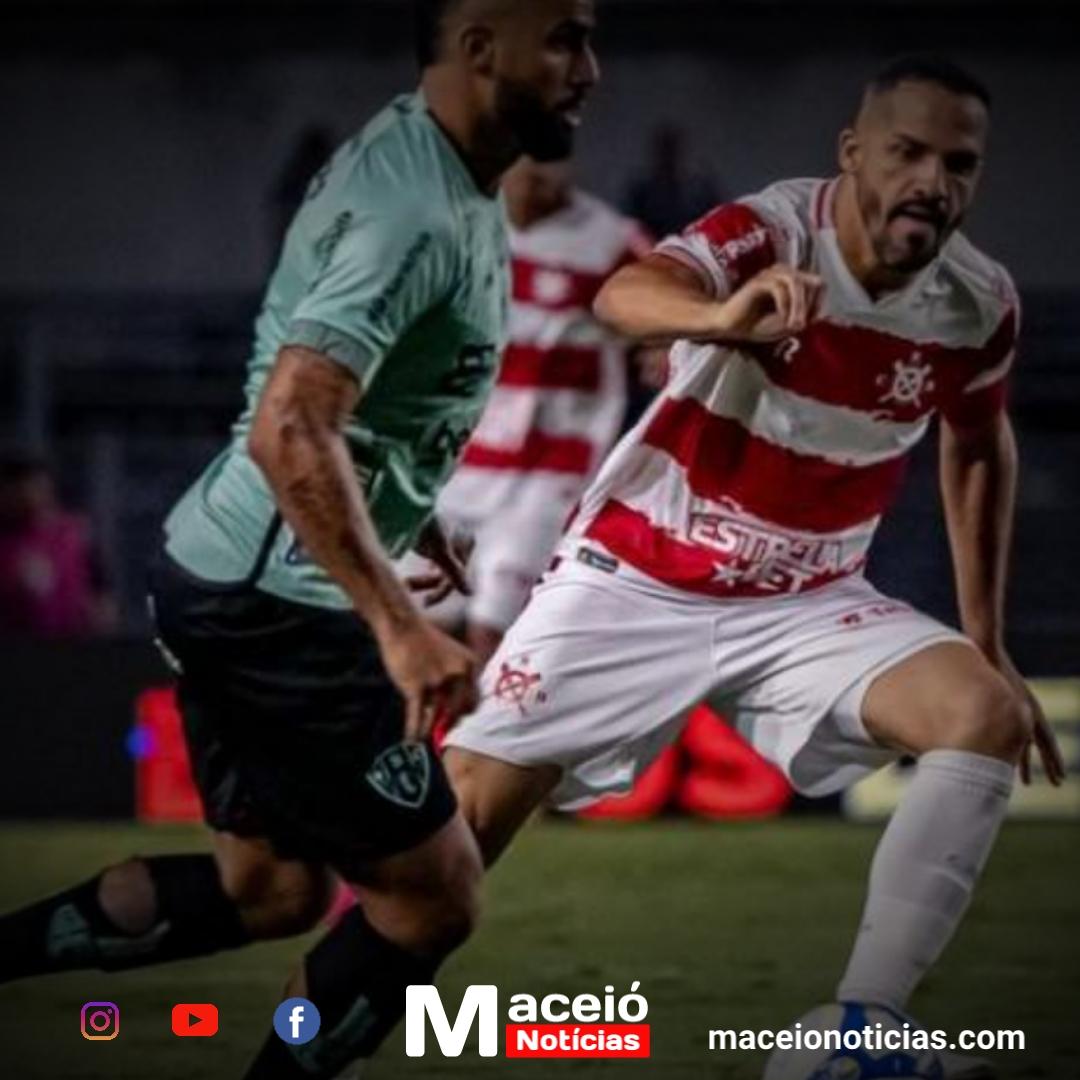 CRB reage, vence o Paysandu e se afasta do Z-4 da Série B