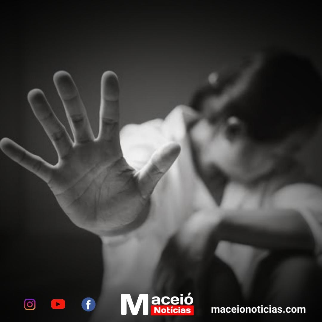 Trabalhadora acusa patrão de assédio em pizzaria de Maceió