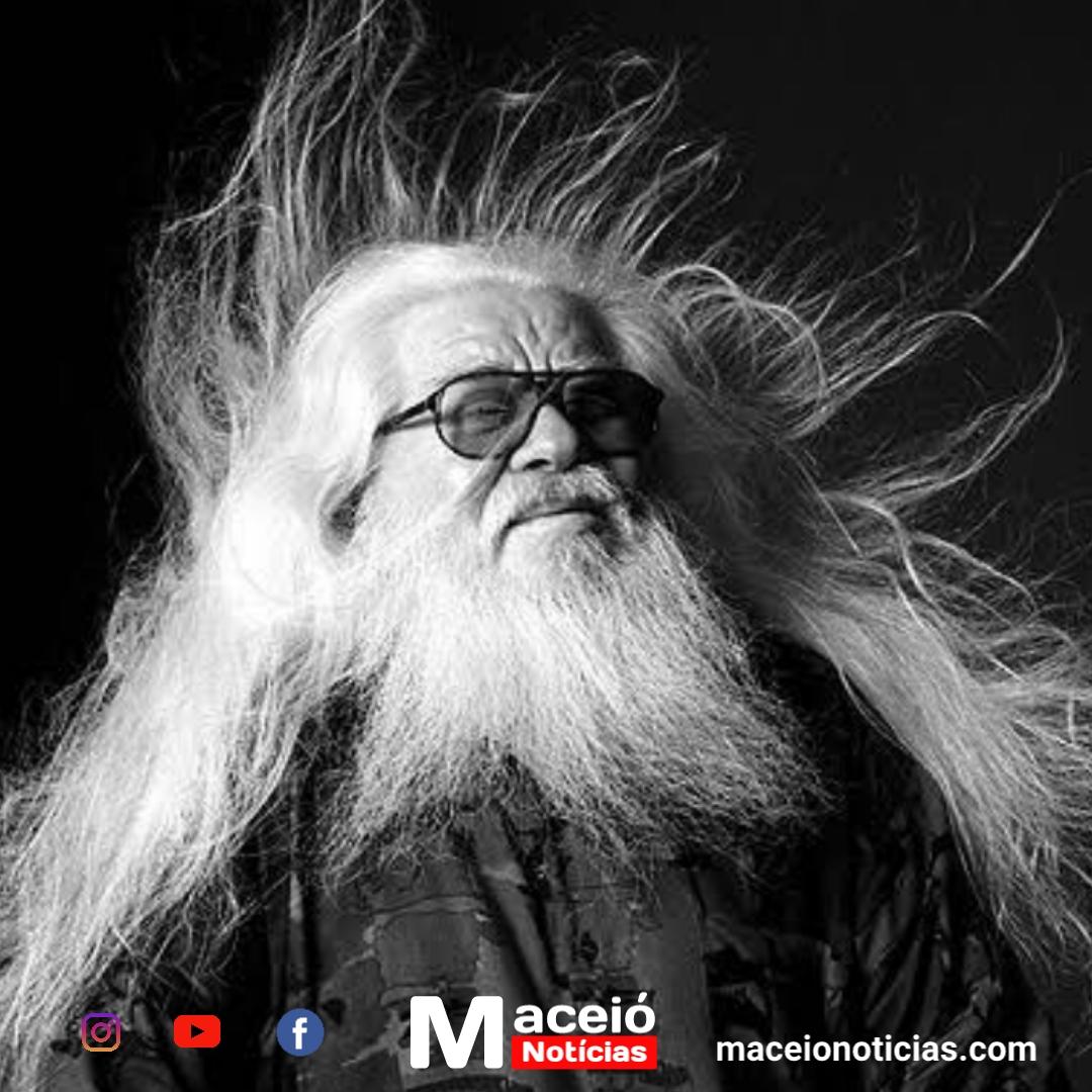 Hermeto Pascoal é premiado no Grammy Latino com Erasmo Carlos e Ana Castela