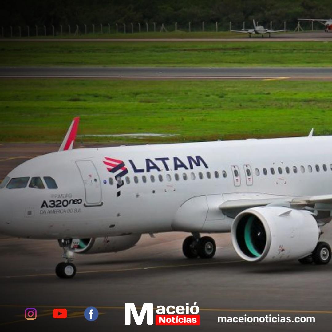 Avião da Latam com destino a Teresina perde contato e faz manobras sobre Brasília