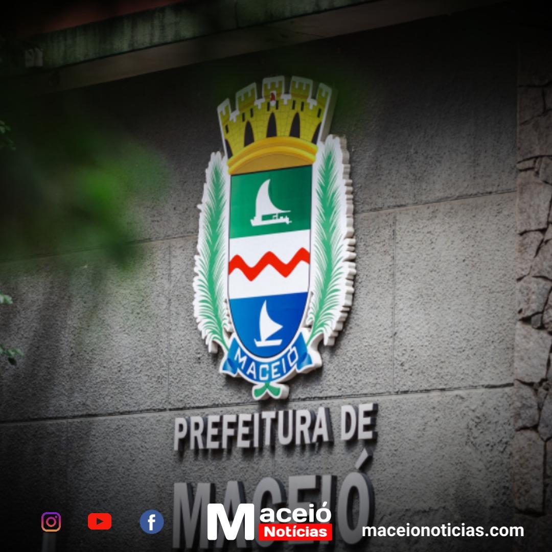 Fogo atinge prédio da Prefeitura de Maceió, em Jaraguá
