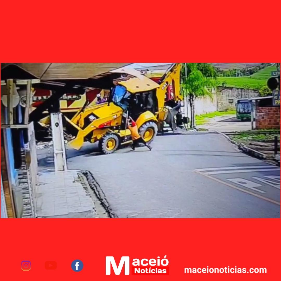 Acidente entre trem e trator em Rio Largo termina com homem ferido