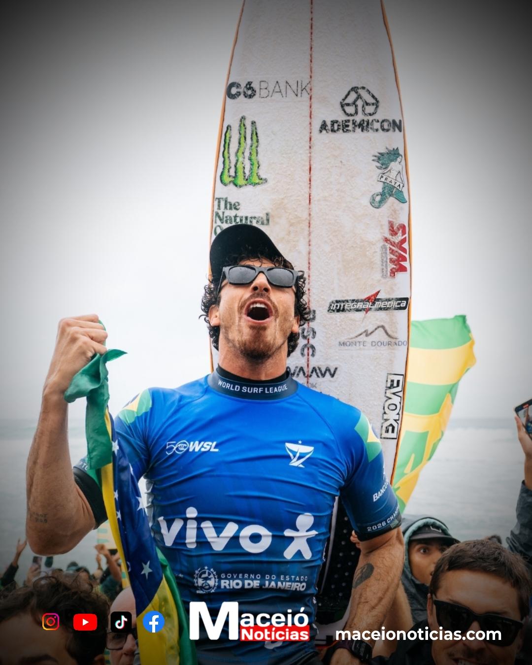 Yago Dora vence Fioravanti, conquista Saquarema e encosta na liderança do ranking mundial