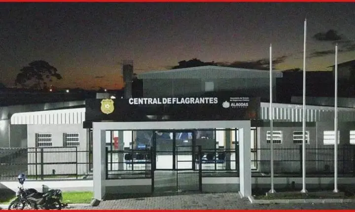 Ação da PM desarticula esquema de entrega de drogas e termina com duas prisões em shopping de Maceió