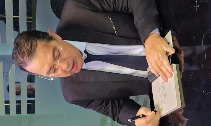 Adeílson Bezerra lança livro e movimenta cenário jurídico e político em Maceió