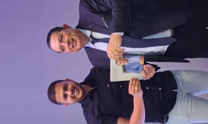 Adeílson Bezerra lança livro e movimenta cenário jurídico e político em Maceió