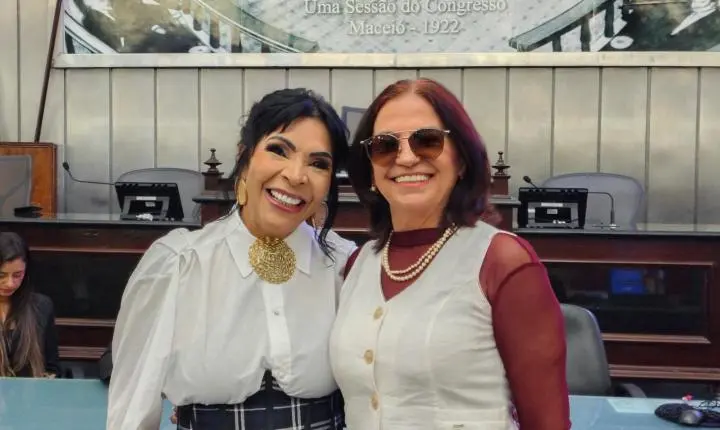 Aninha Monteiro é homenageada na ALE pelo trabalho na divulgação do turismo 