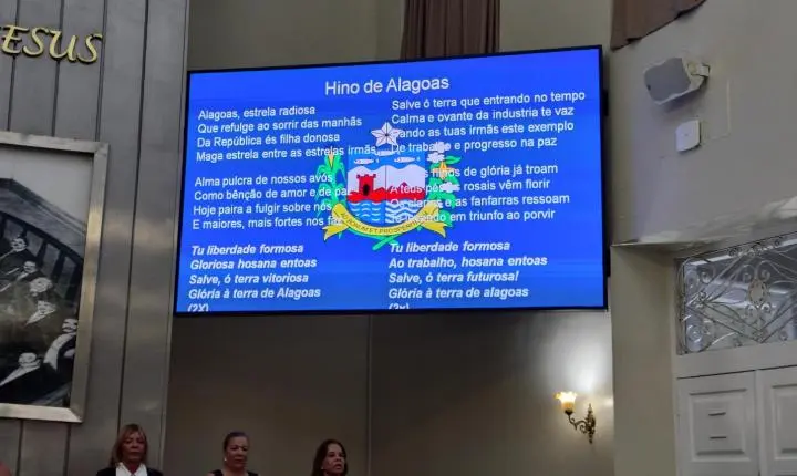 Aninha Monteiro é homenageada na ALE pelo trabalho na divulgação do turismo 