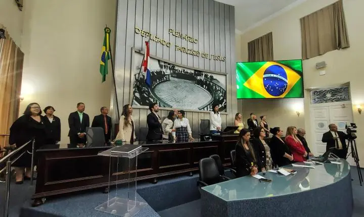 Aninha Monteiro é homenageada na ALE pelo trabalho na divulgação do turismo 