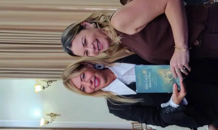 Aninha Monteiro é homenageada na ALE pelo trabalho na divulgação do turismo 