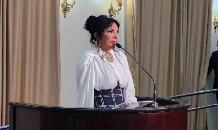 Aninha Monteiro é homenageada na ALE pelo trabalho na divulgação do turismo 