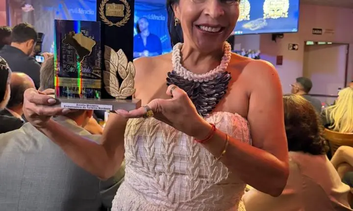 Aninha Monteiro Recebe Prêmio Notável em São Paulo!