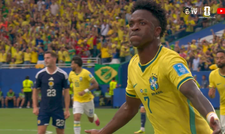 Brasil atropela a Escócia, garante a liderança e chega forte ao mata-mata.