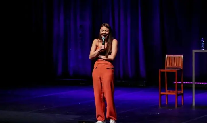 Bruna Louise apresenta show comemorativo de 15 anos em Maceió e Arapiraca