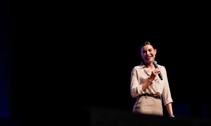 Cíntia Chagas chega pela primeira vez à Maceió com a palestra “Oratória para Redes Sociais”