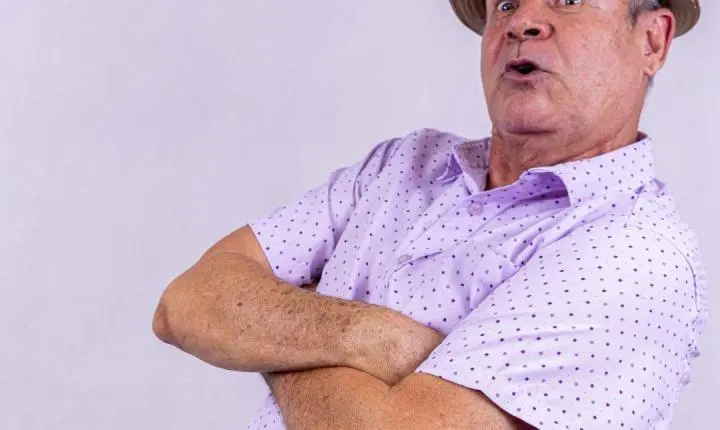 Com duas apresentações, Zé Lezin volta a Maceió com espetáculo “Tbt do Matuto”