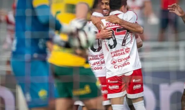 CRB domina o Cuiabá, aplica 3 a 0 e entra na briga pelo G-6