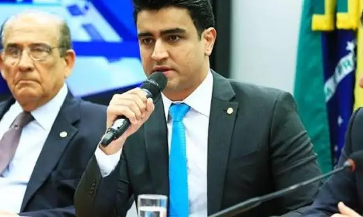 Federação lança JHC ao Governo, mas esquece de combinar com o candidato