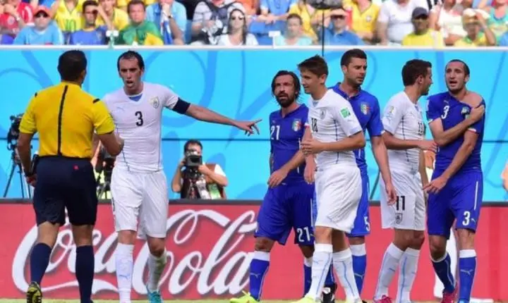 Itália é eliminada nos pênaltis e confirma novo fracasso fora da Copa do Mundo