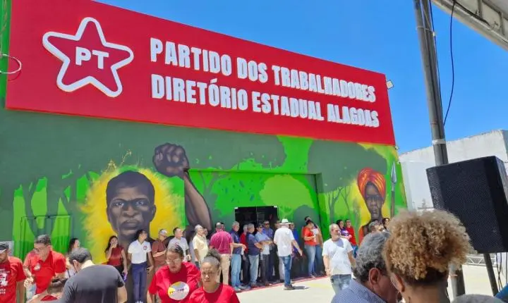 PT Alagoas inaugura nova sede do partido