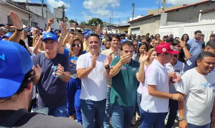 Renan Filho, Renan Calheiros e Paulo Dantas comandam adesivaço e caminhada em Arapiraca 