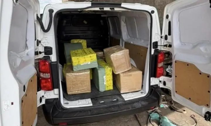 Sefaz apreende 75 kg de drogas e mil cigarros eletrônicos durante fiscalização em Arapiraca