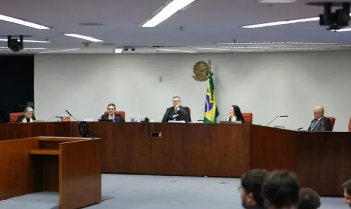 STF avança em julgamento e forma maioria contra Eduardo Bolsonaro
