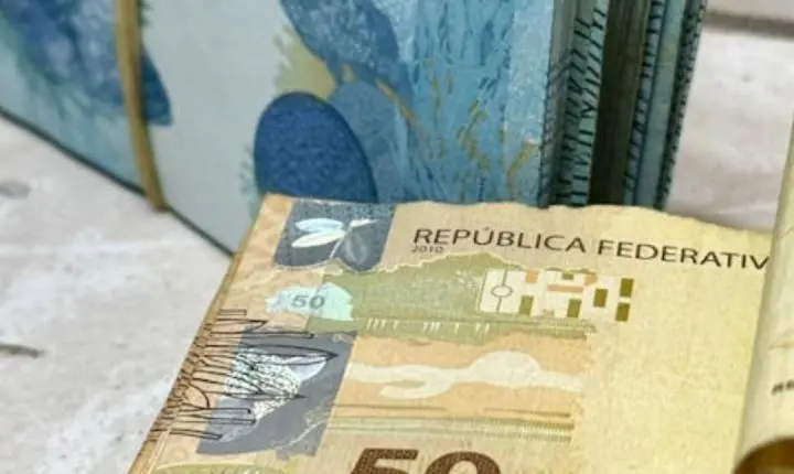Suspeita de desvio milionário no INSS é localizada e presa em bairro da parte alta de Maceió
