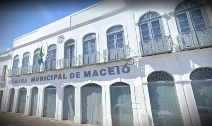 Vereador de Maceió é apontado como líder de esquema milionário; 16 viram réus em ação eleitoral